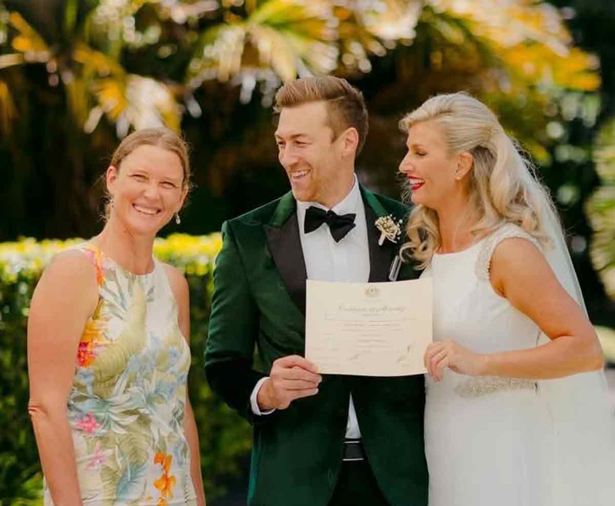 Meggan Brummer Marriage Celebrant - dog-friendly wedding Sydney