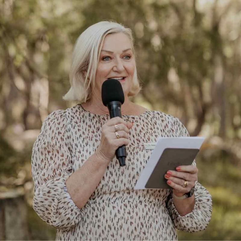 Celebrant in Style - Robyn Paterson